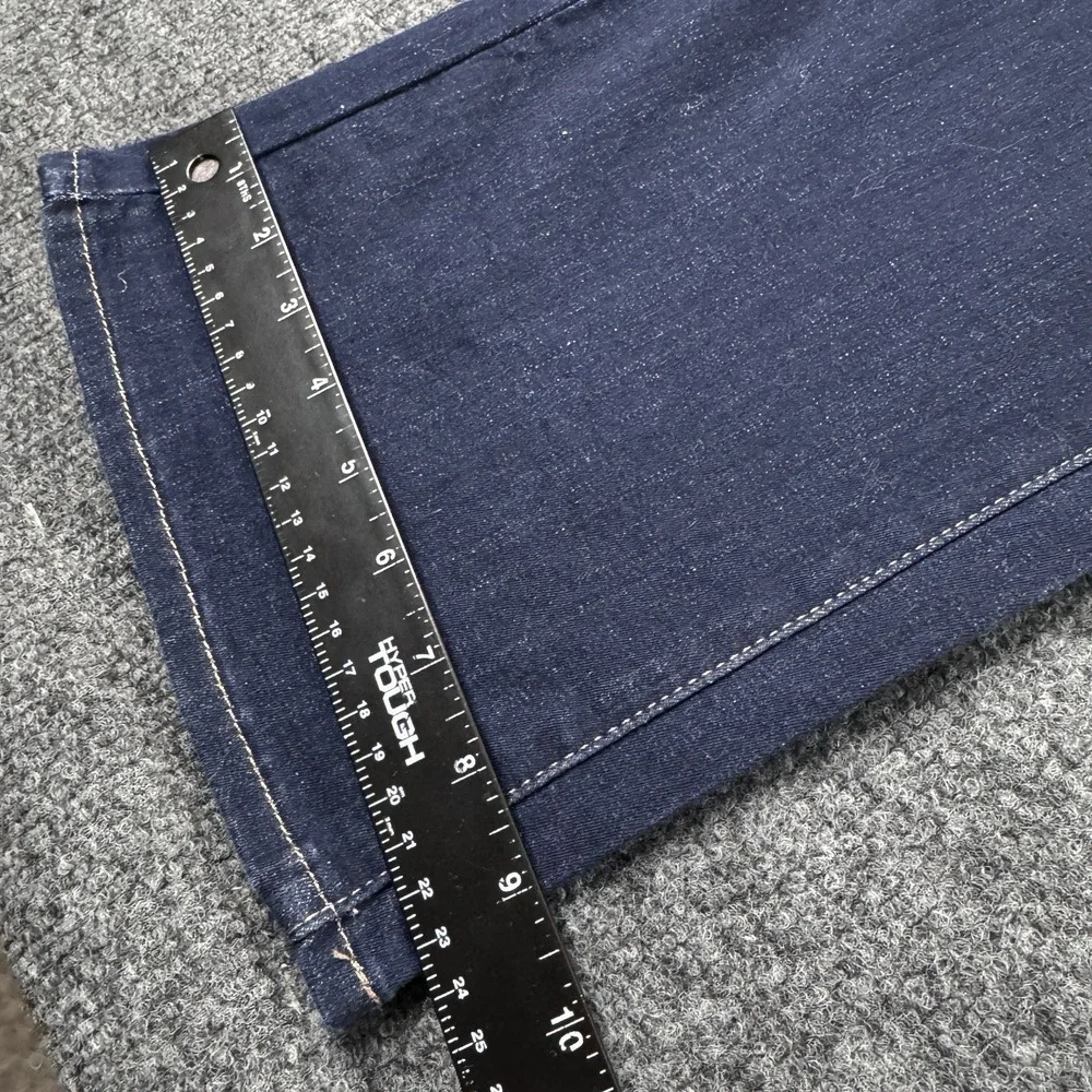 Levis Jeans Womens 34 Curvy Bootcut Mid Rise Medium Wash NWOT